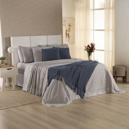 [10 PEÇAS] Jogo de Cama Serena Percal 300 Fios Bordado Inglês + Kit de Toalhas Premium de Brinde