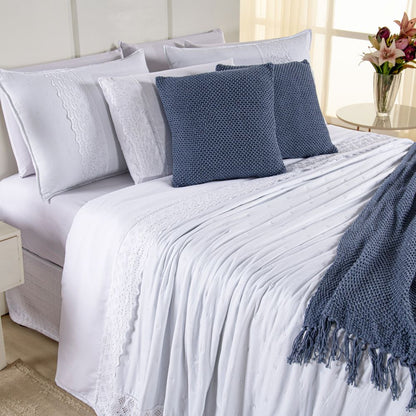 [10 PEÇAS] Jogo de Cama Serena Percal 300 Fios Bordado Inglês + Kit de Toalhas Premium de Brinde
